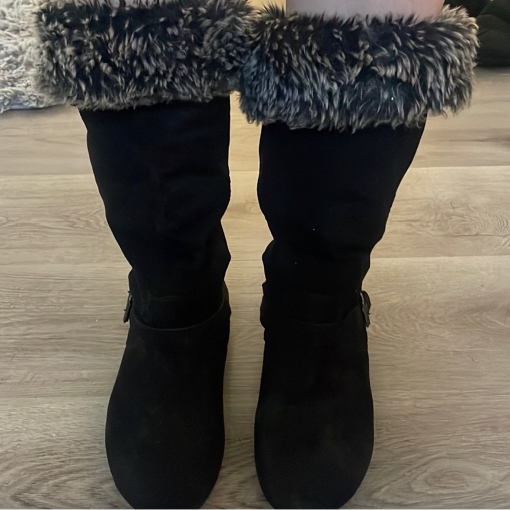 Below the knee fuzzy boots